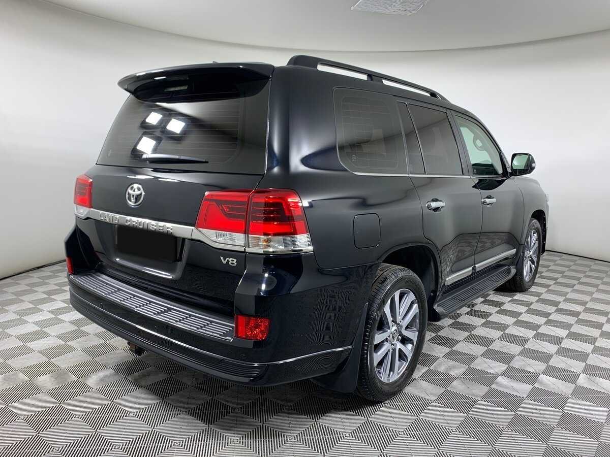 Toyota Land Cruiser с пробегом — 2018 год. Фото: #4