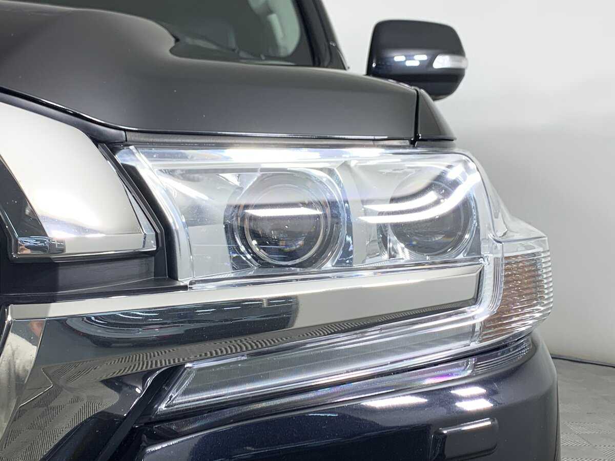 Toyota Land Cruiser с пробегом — 2018 год. Фото: #9
