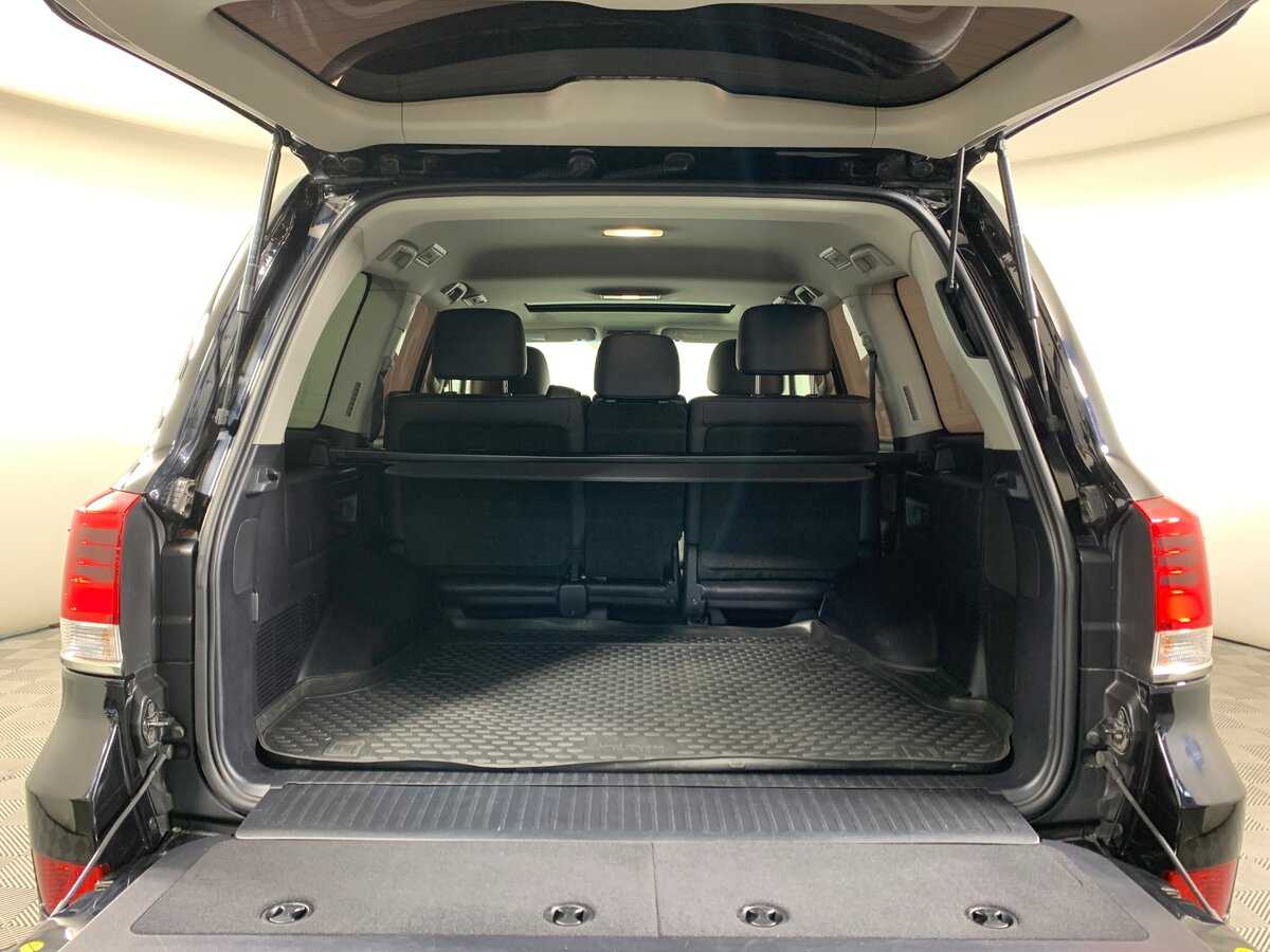 Toyota Land Cruiser с пробегом — 2018 год. Фото: #20
