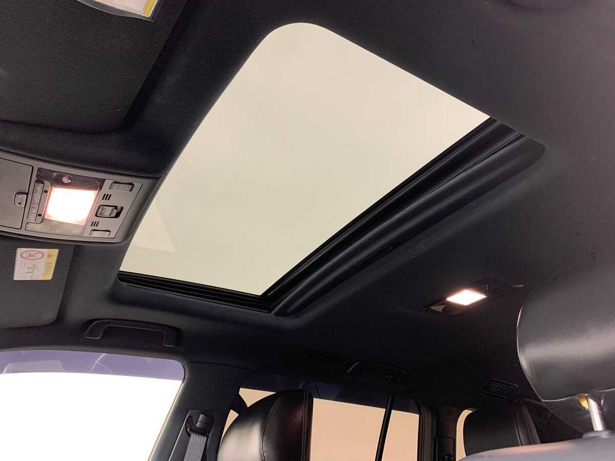 Toyota Land Cruiser с пробегом — 2016 год. Фото: #18