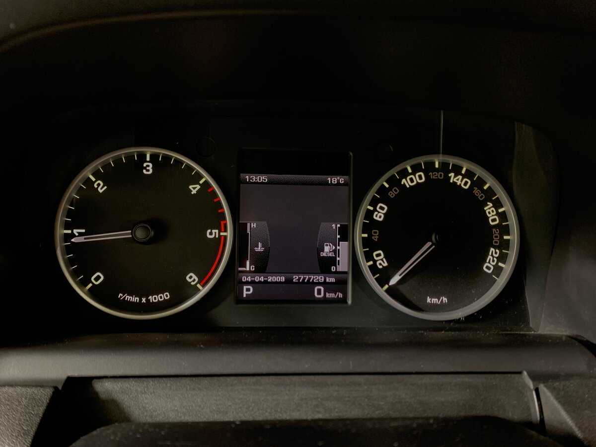 Land Rover Discovery с пробегом — 2011 год. Фото: #13