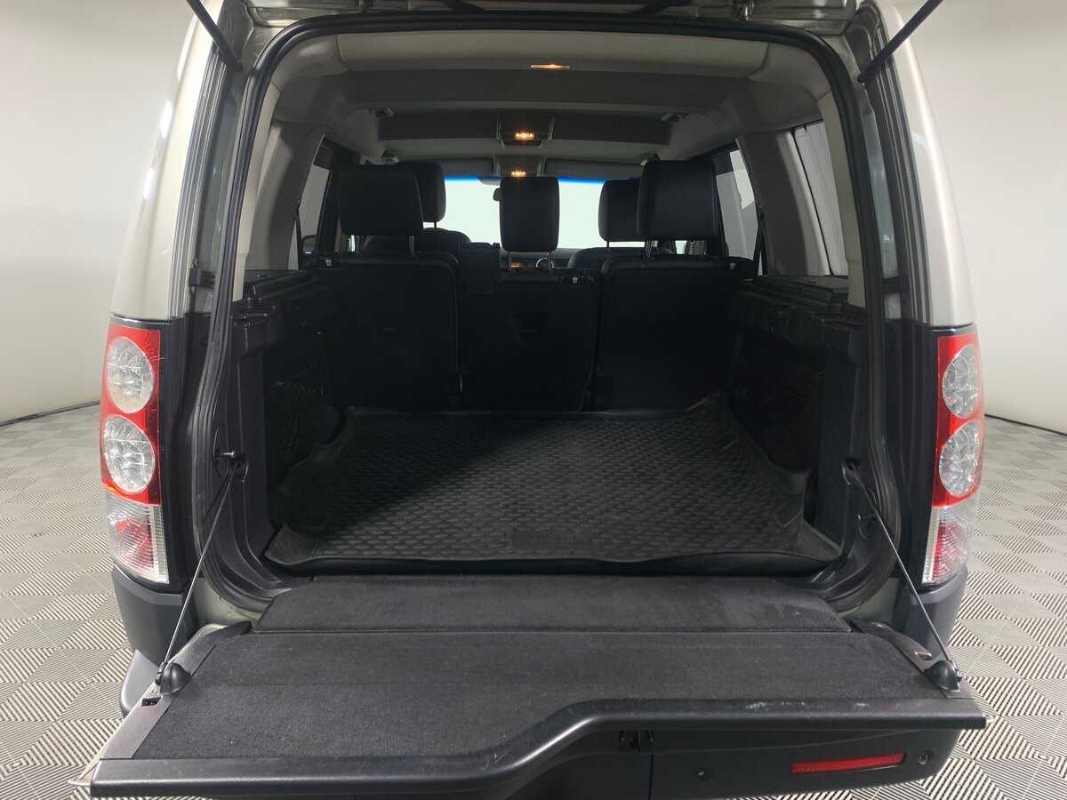 Land Rover Discovery с пробегом — 2011 год. Фото: #18