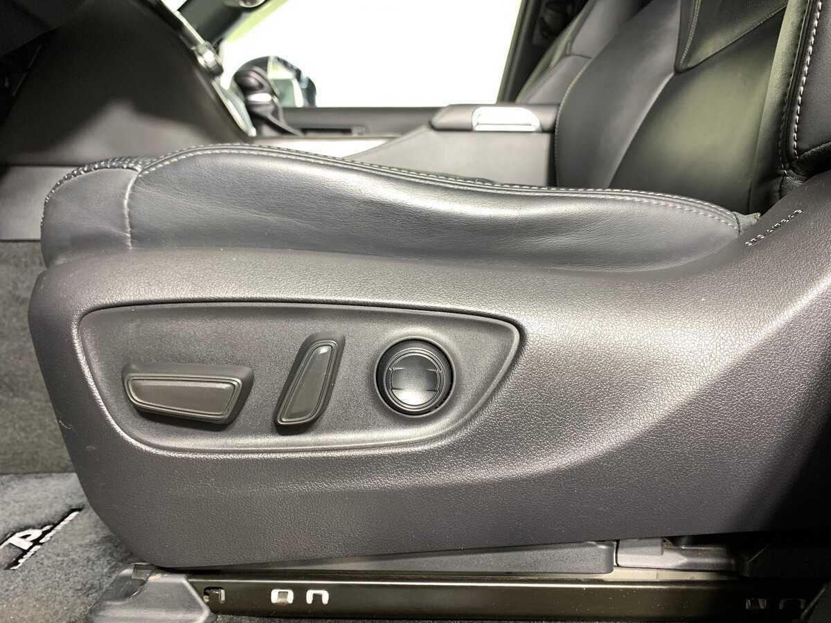 Toyota Land Cruiser с пробегом — 2021 год. Фото: #15