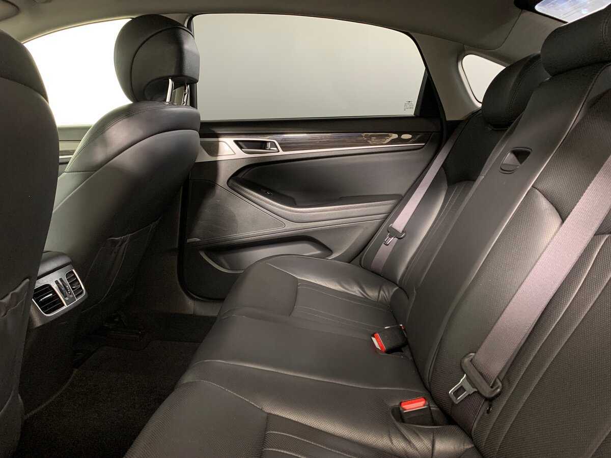 Genesis G80 с пробегом — 2017 год. Фото: #17