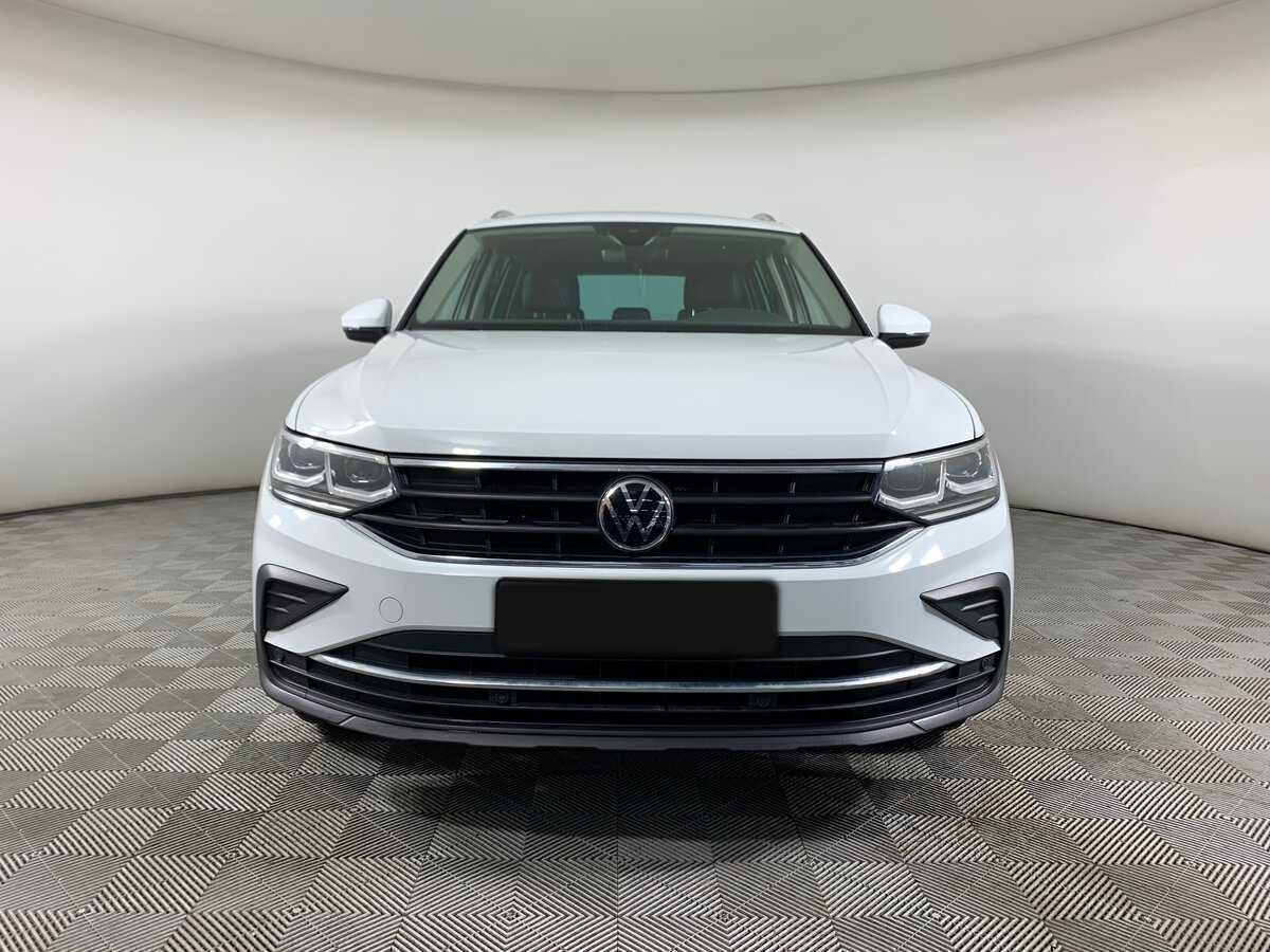 Volkswagen Tiguan с пробегом — 2021 год. Фото: #1