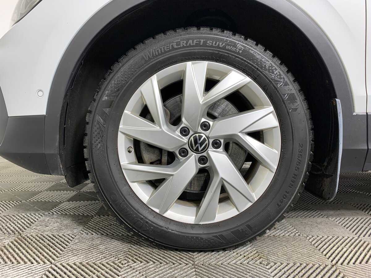 Volkswagen Tiguan с пробегом — 2021 год. Фото: #8