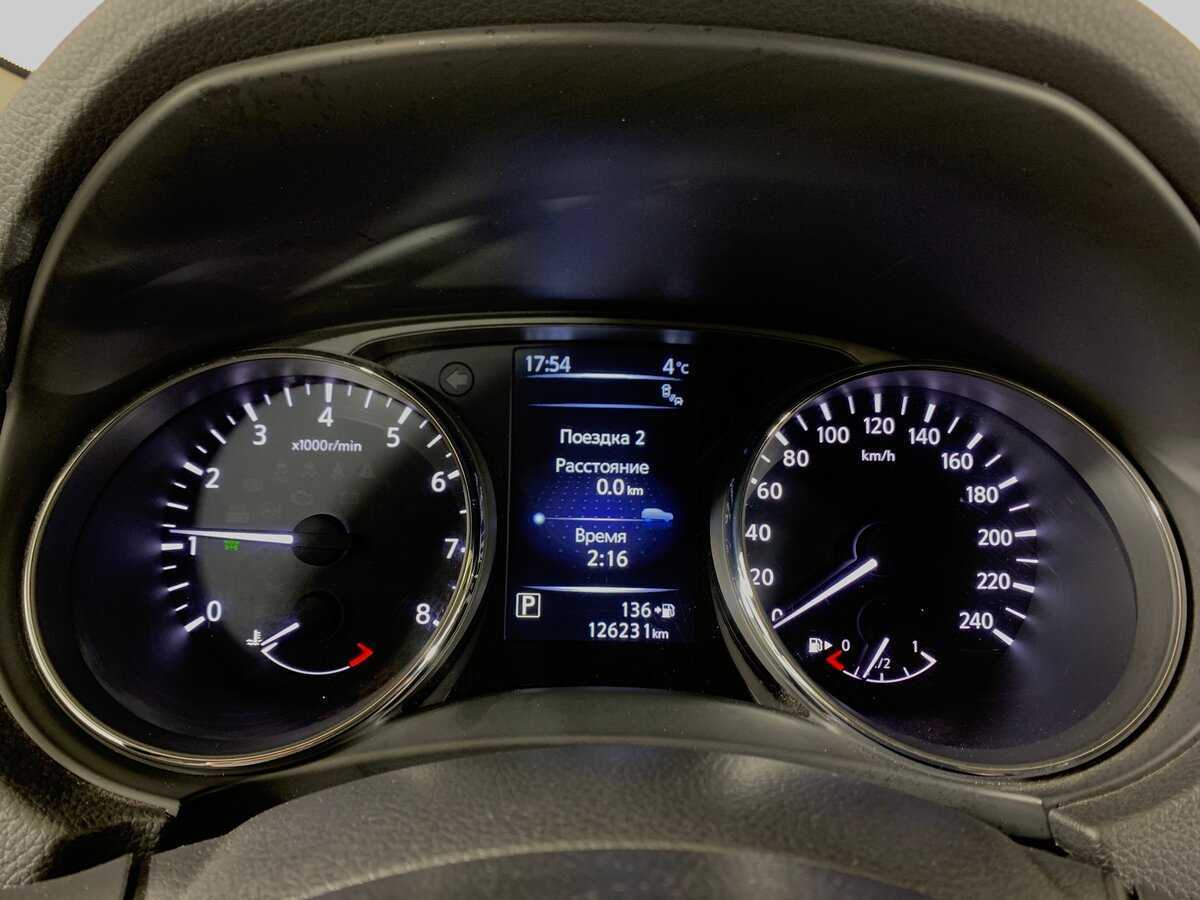 Nissan X-Trail с пробегом — 2016 год. Фото: #14