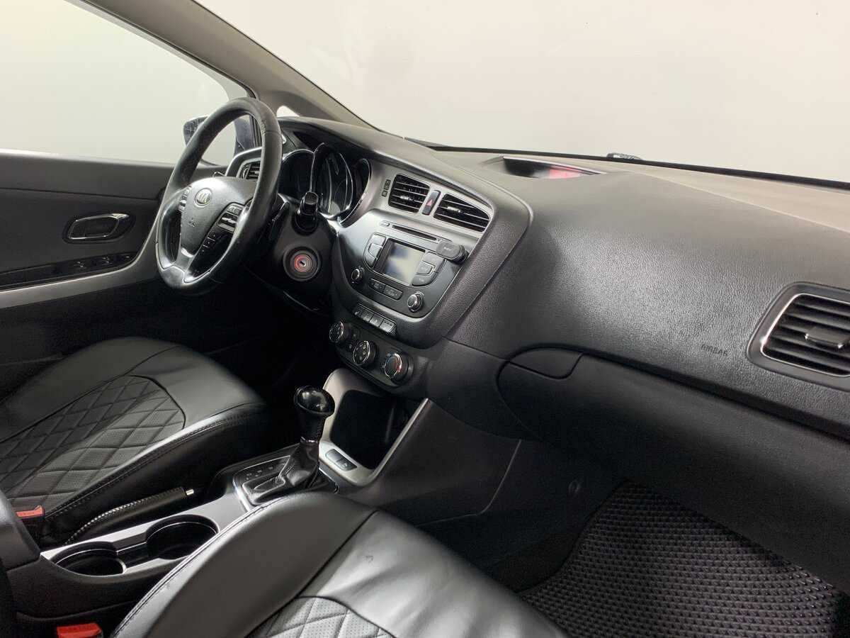 Kia Ceed с пробегом — 2014 год. Фото: #17