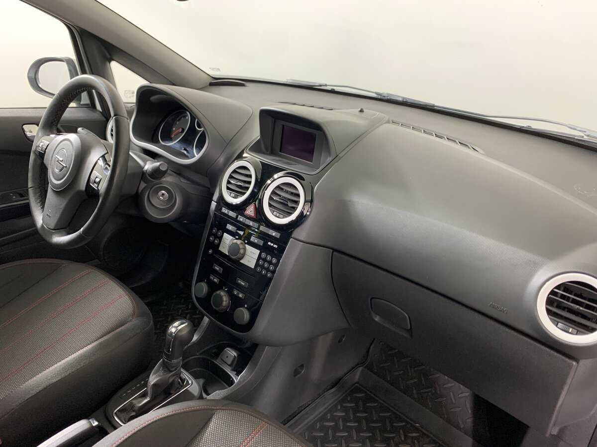 Opel Corsa с пробегом — 2011 год. Фото: #12