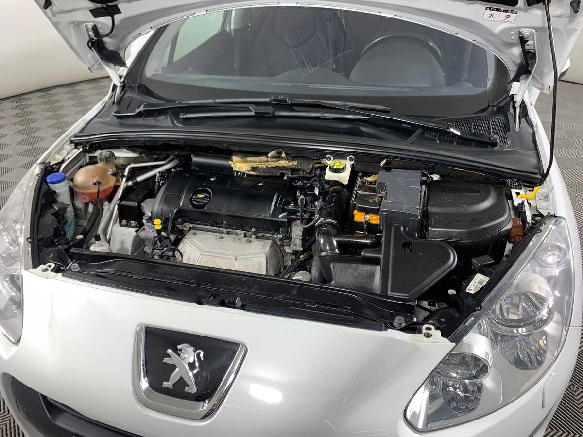 Peugeot 308 с пробегом — 2012 год. Фото: #10