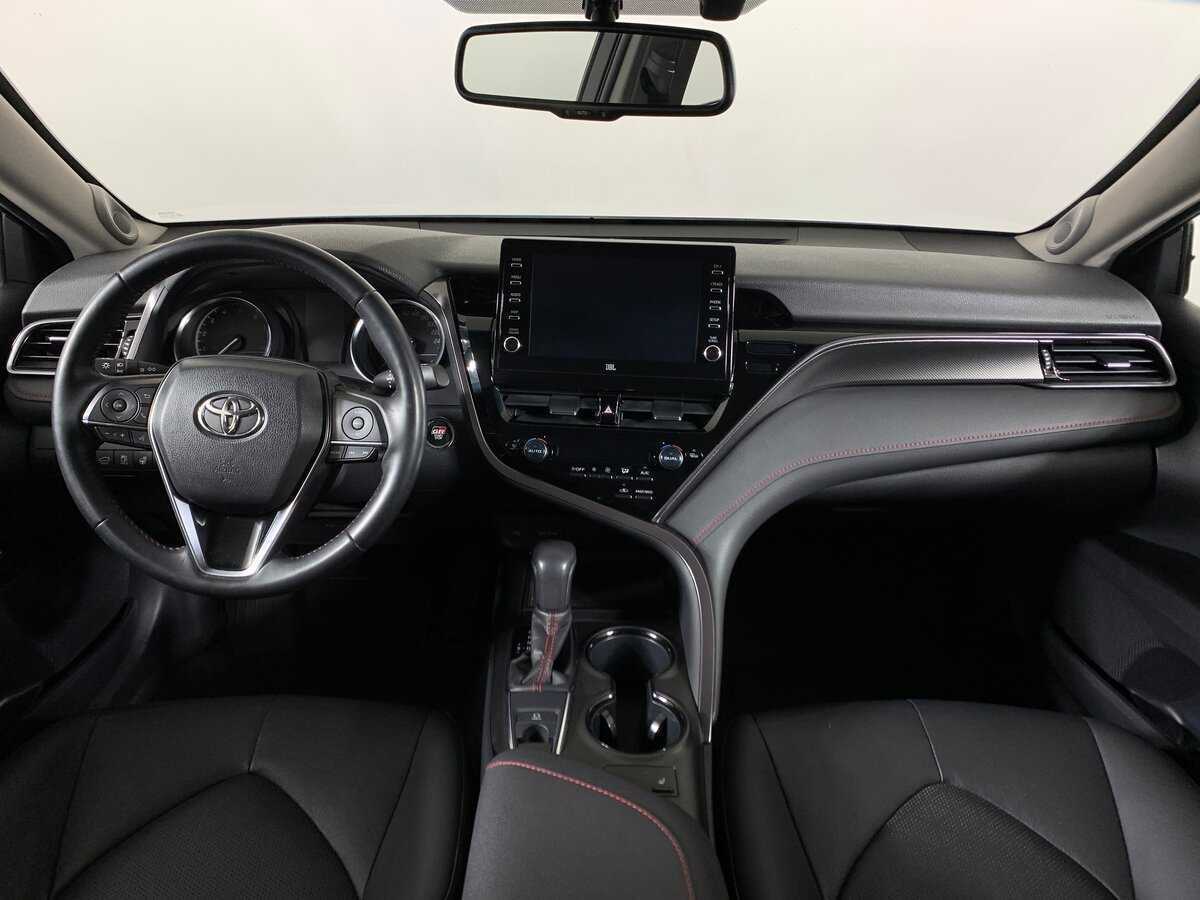 Toyota Camry с пробегом — 2022 год. Фото: #11