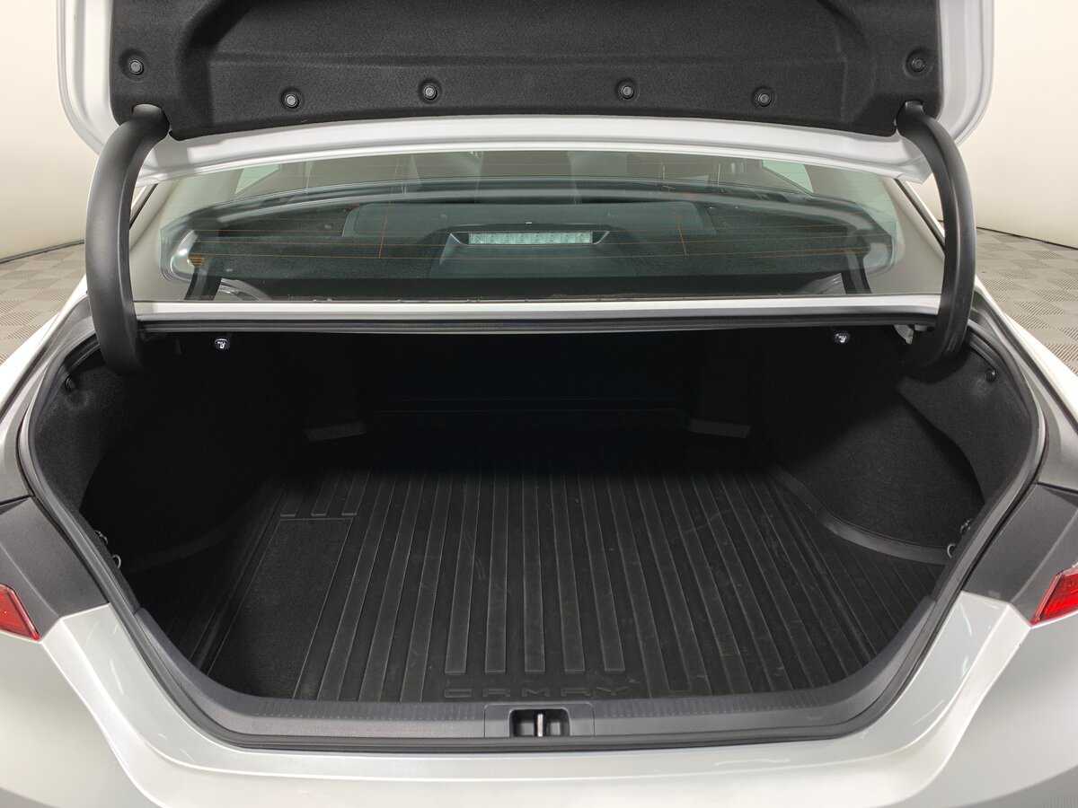 Toyota Camry с пробегом — 2022 год. Фото: #18