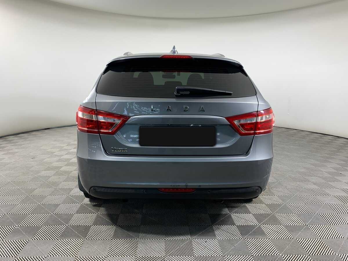 Lada (ВАЗ) Vesta с пробегом — 2018 год. Фото: #5