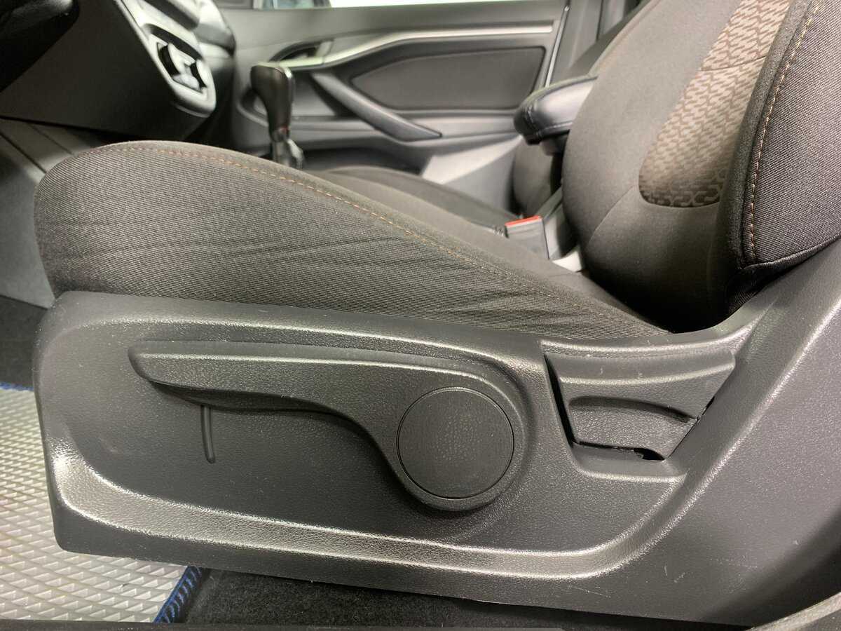 Lada (ВАЗ) Vesta с пробегом — 2019 год. Фото: #16