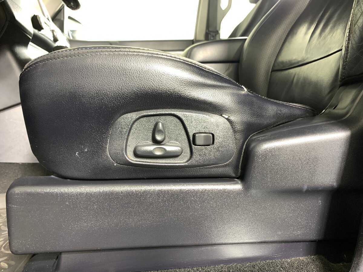 Mitsubishi Pajero с пробегом — 2011 год. Фото: #17