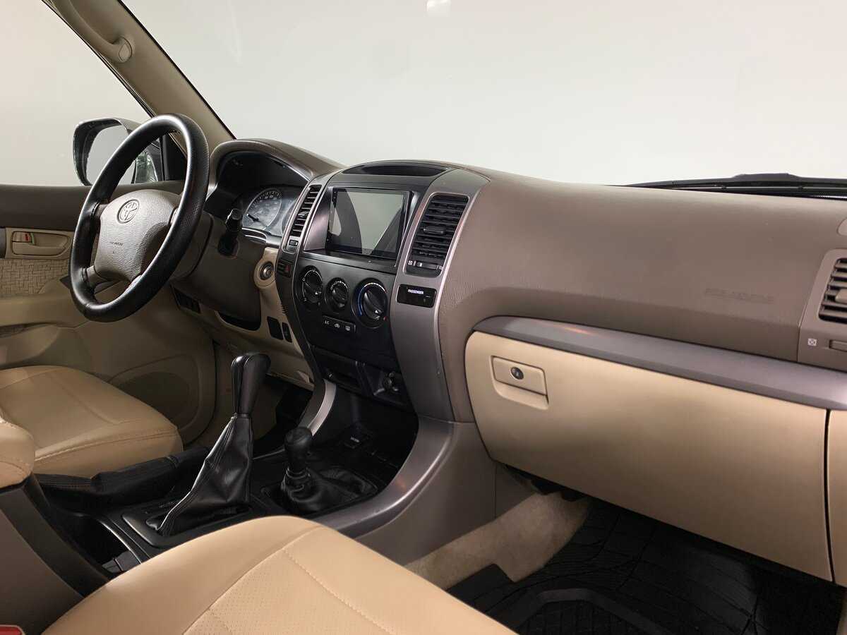 Toyota Land Cruiser Prado с пробегом — 2004 год. Фото: #13