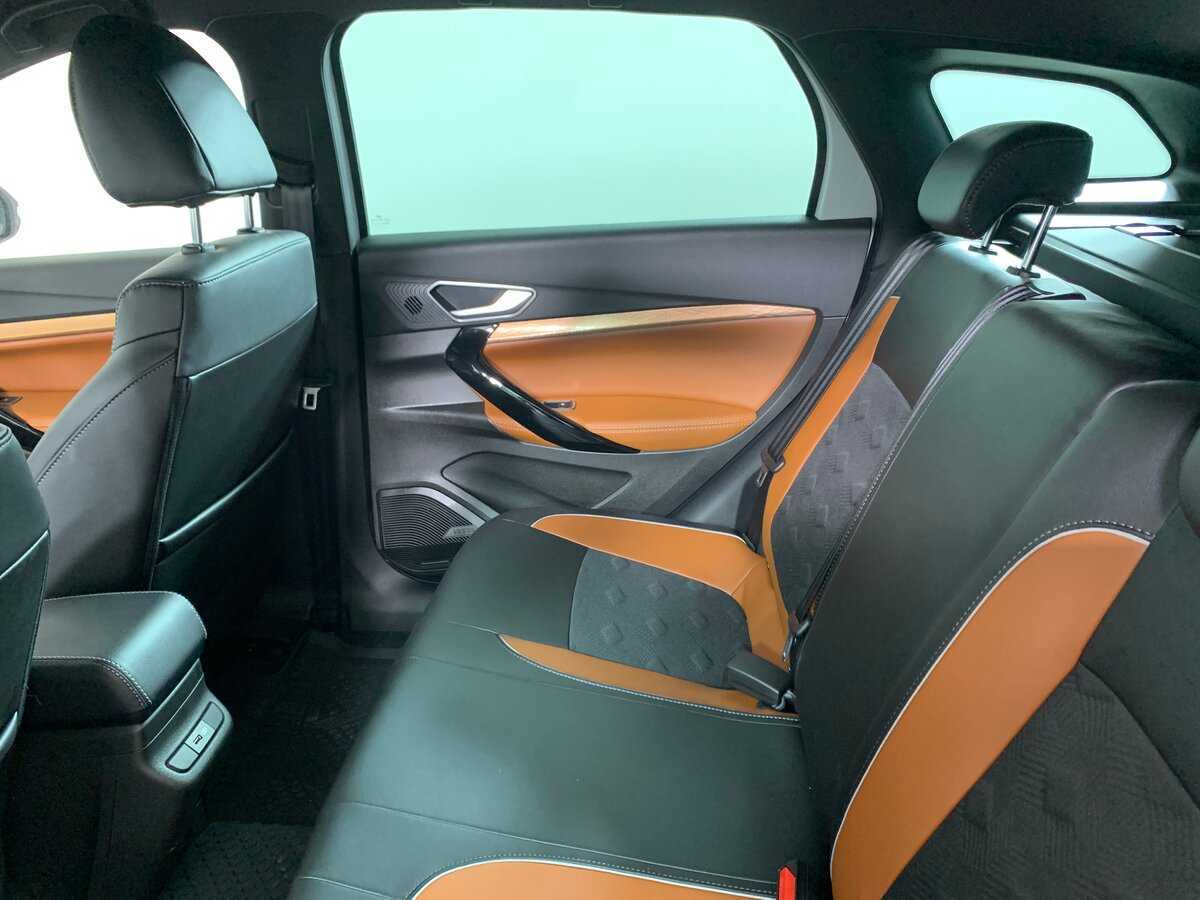 Lada (ВАЗ) Vesta с пробегом — 2024 год. Фото: #18