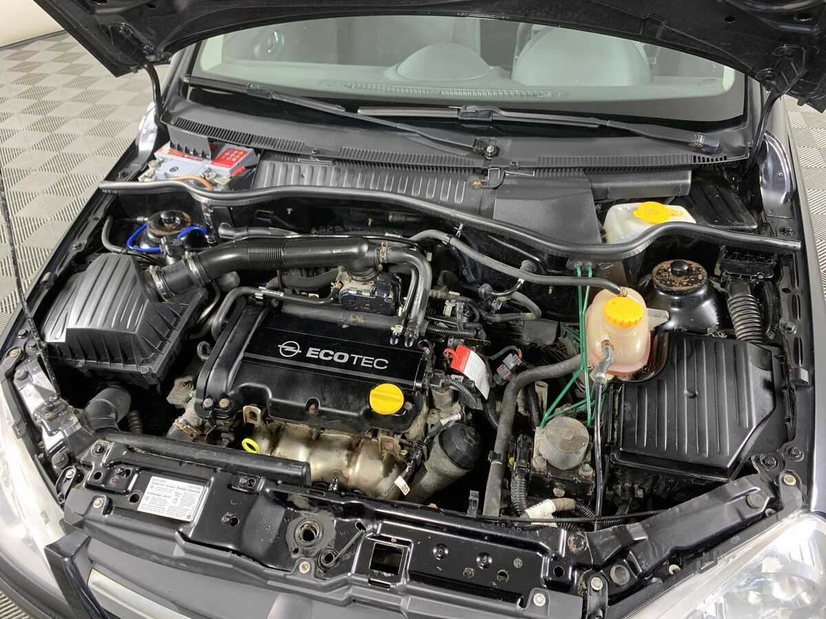 Opel Corsa с пробегом — 2005 год. Фото: #10