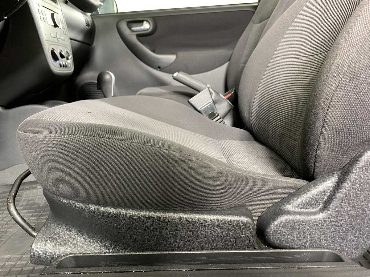 Opel Corsa с пробегом — 2005 год. Фото: #16