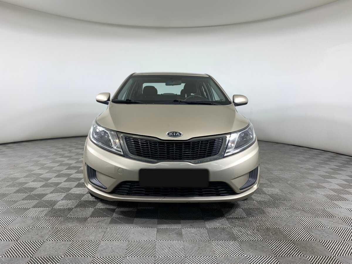 Kia Rio с пробегом — 2012 год. Фото: #1