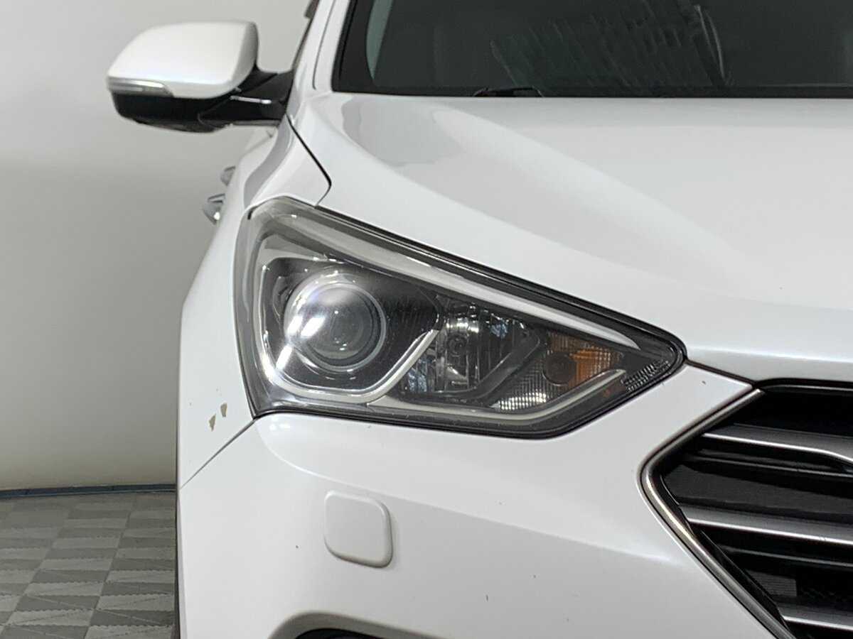 Hyundai Santa Fe с пробегом — 2017 год. Фото: #9