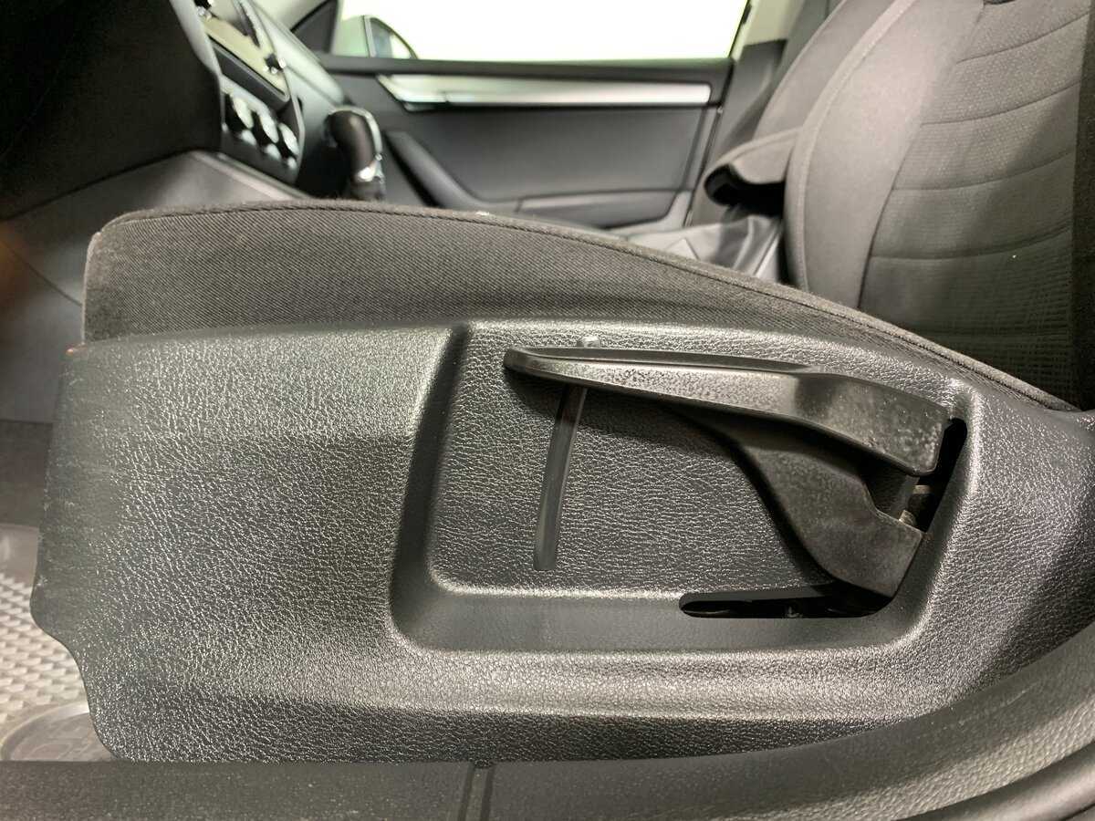 Skoda Octavia с пробегом — 2015 год. Фото: #16