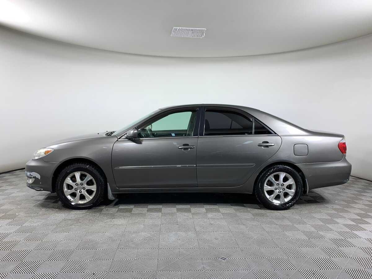 Toyota Camry с пробегом — 2004 год. Фото: #6