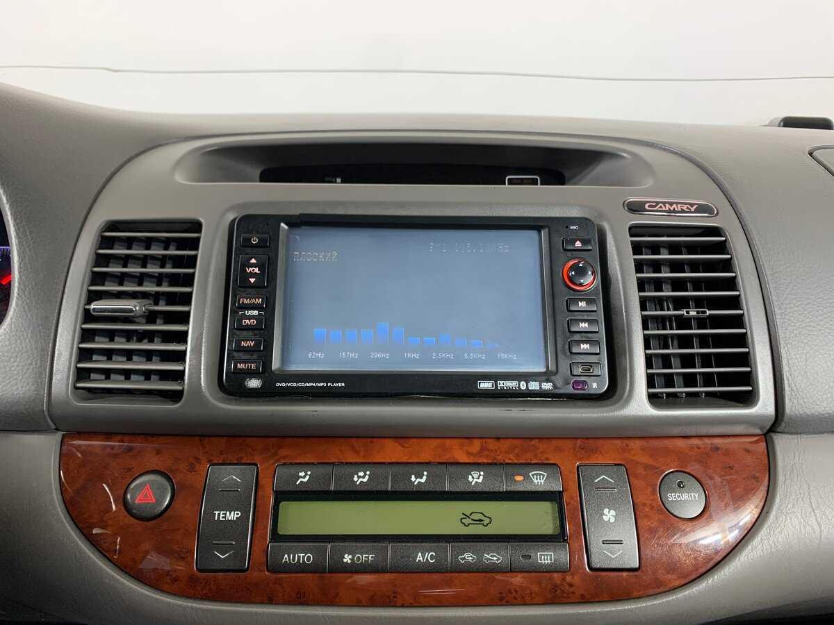 Toyota Camry с пробегом — 2004 год. Фото: #12