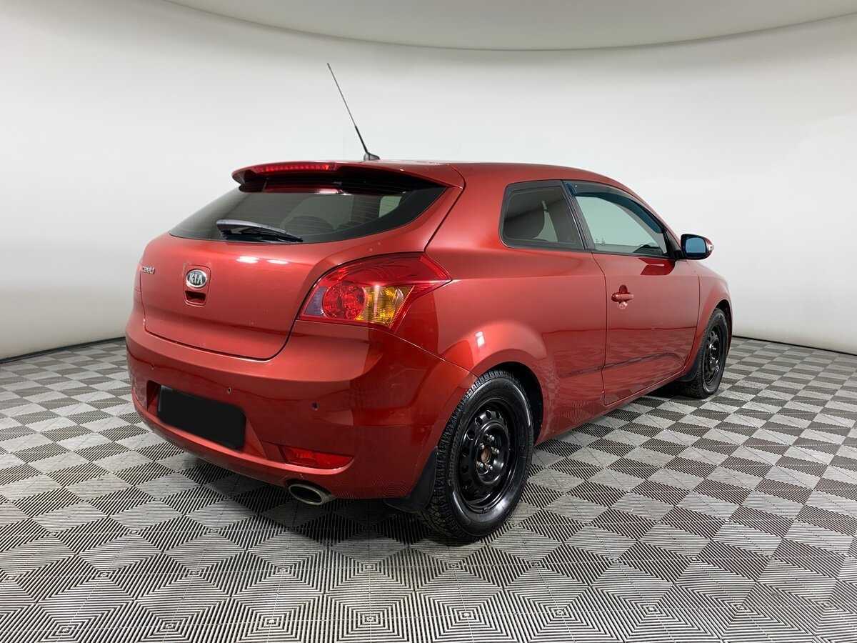 Kia Ceed с пробегом — 2011 год. Фото: #4