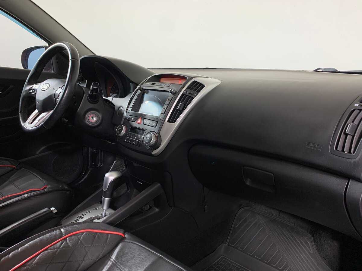 Kia Ceed с пробегом — 2011 год. Фото: #12