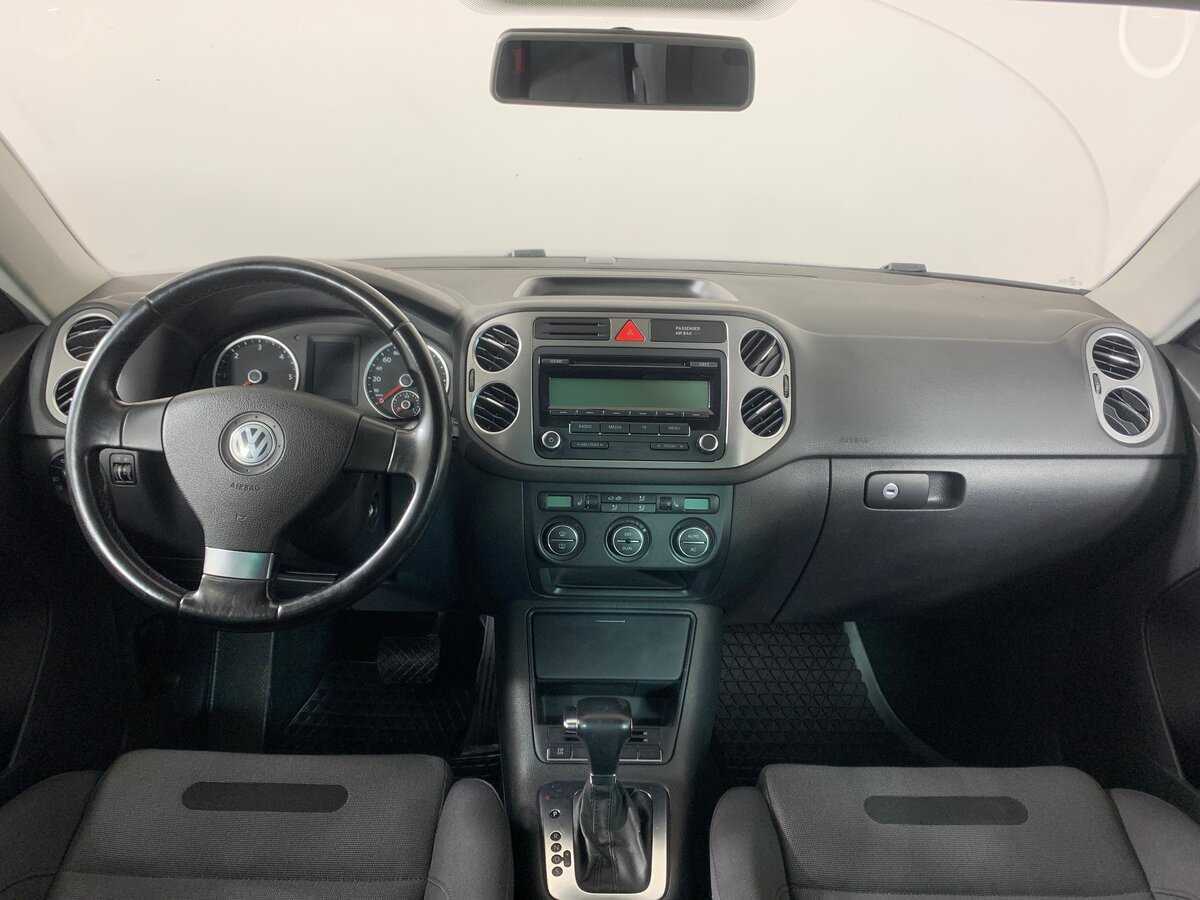 Volkswagen Tiguan с пробегом — 2009 год. Фото: #12