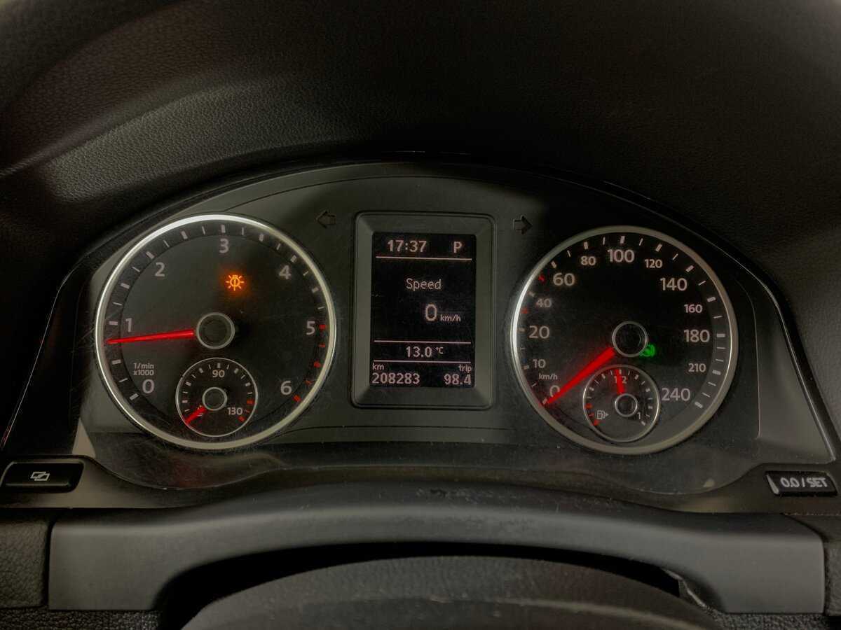 Volkswagen Tiguan с пробегом — 2009 год. Фото: #14