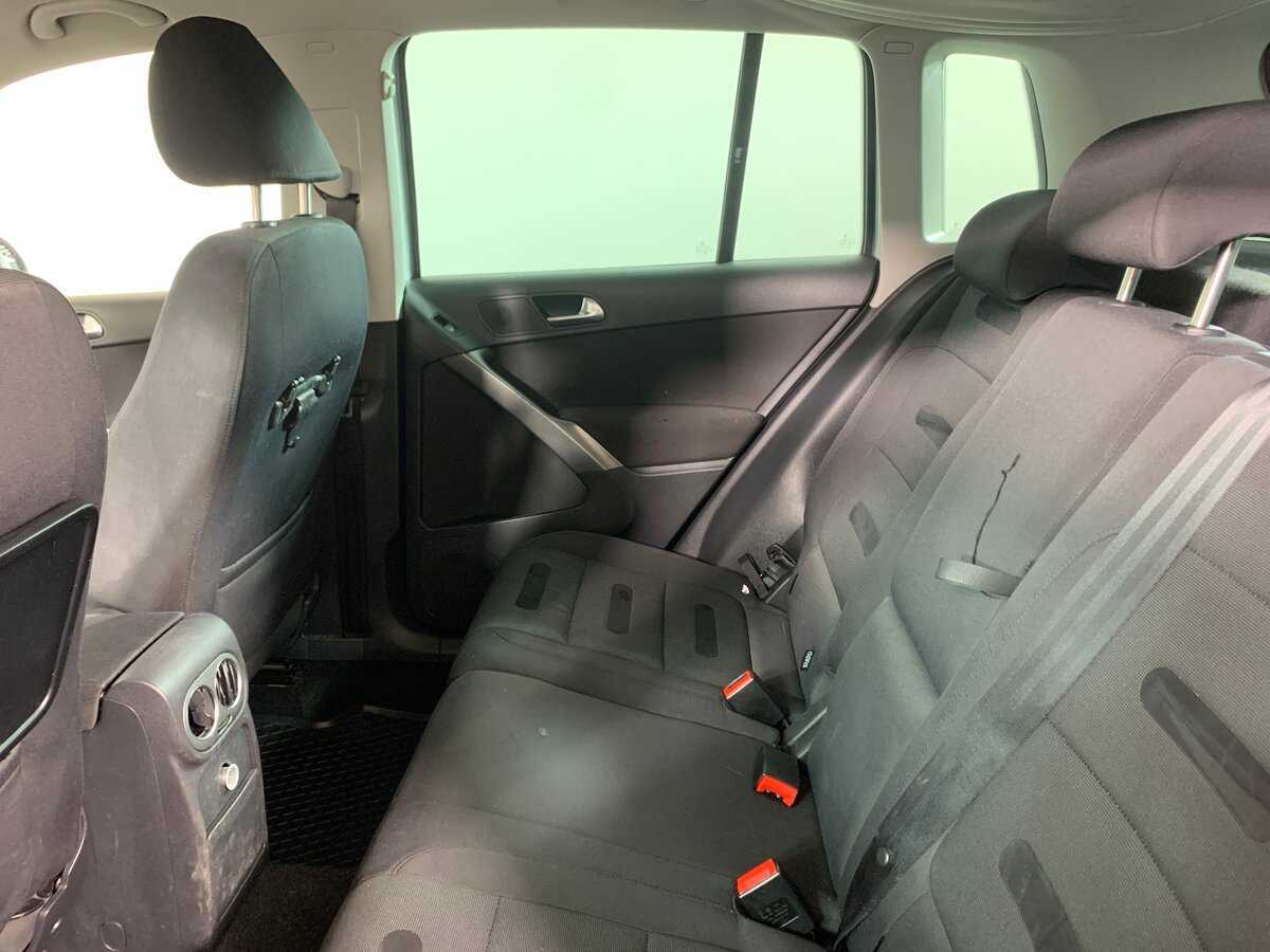 Volkswagen Tiguan с пробегом — 2009 год. Фото: #18