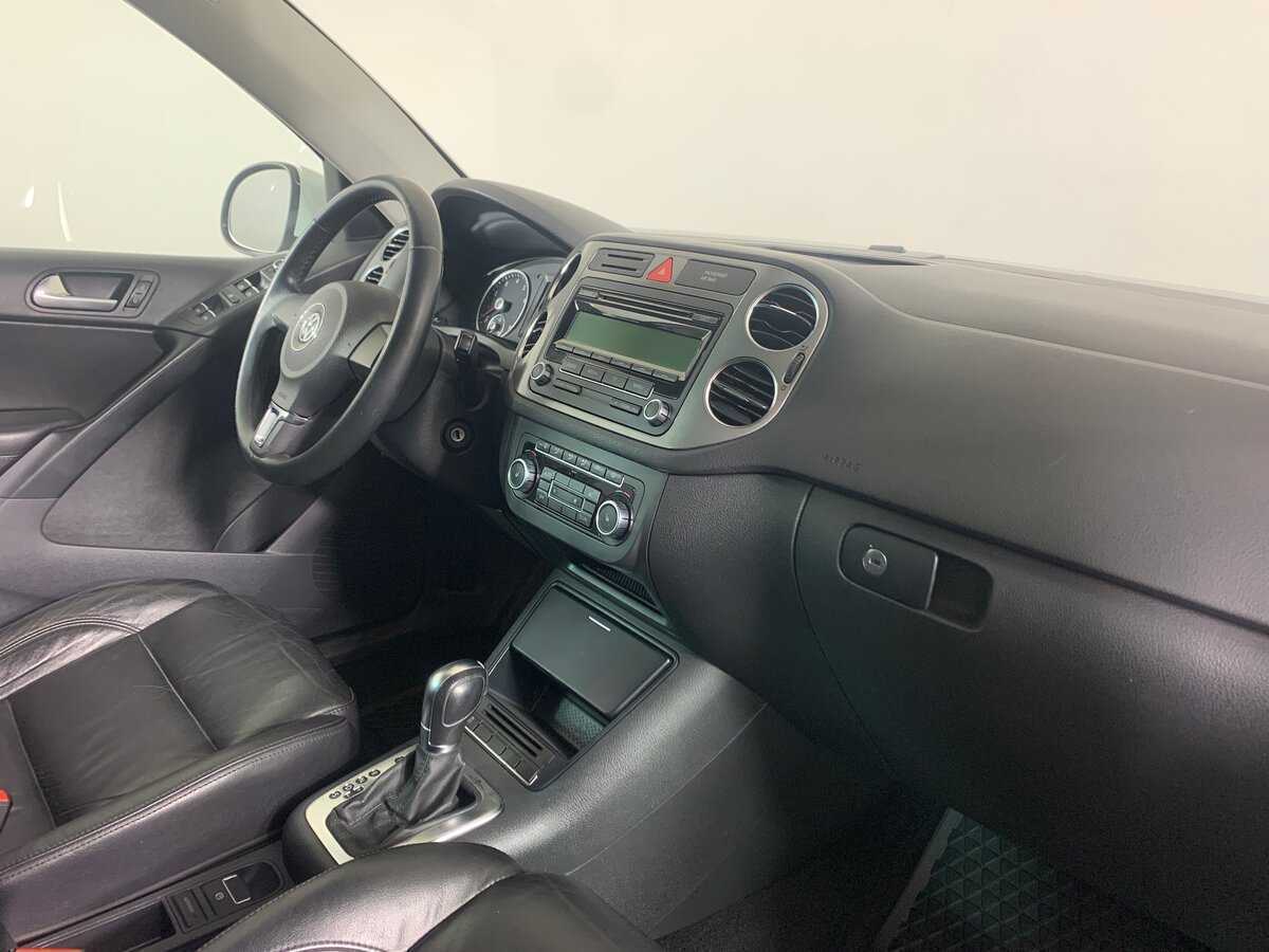 Volkswagen Tiguan с пробегом — 2010 год. Фото: #13