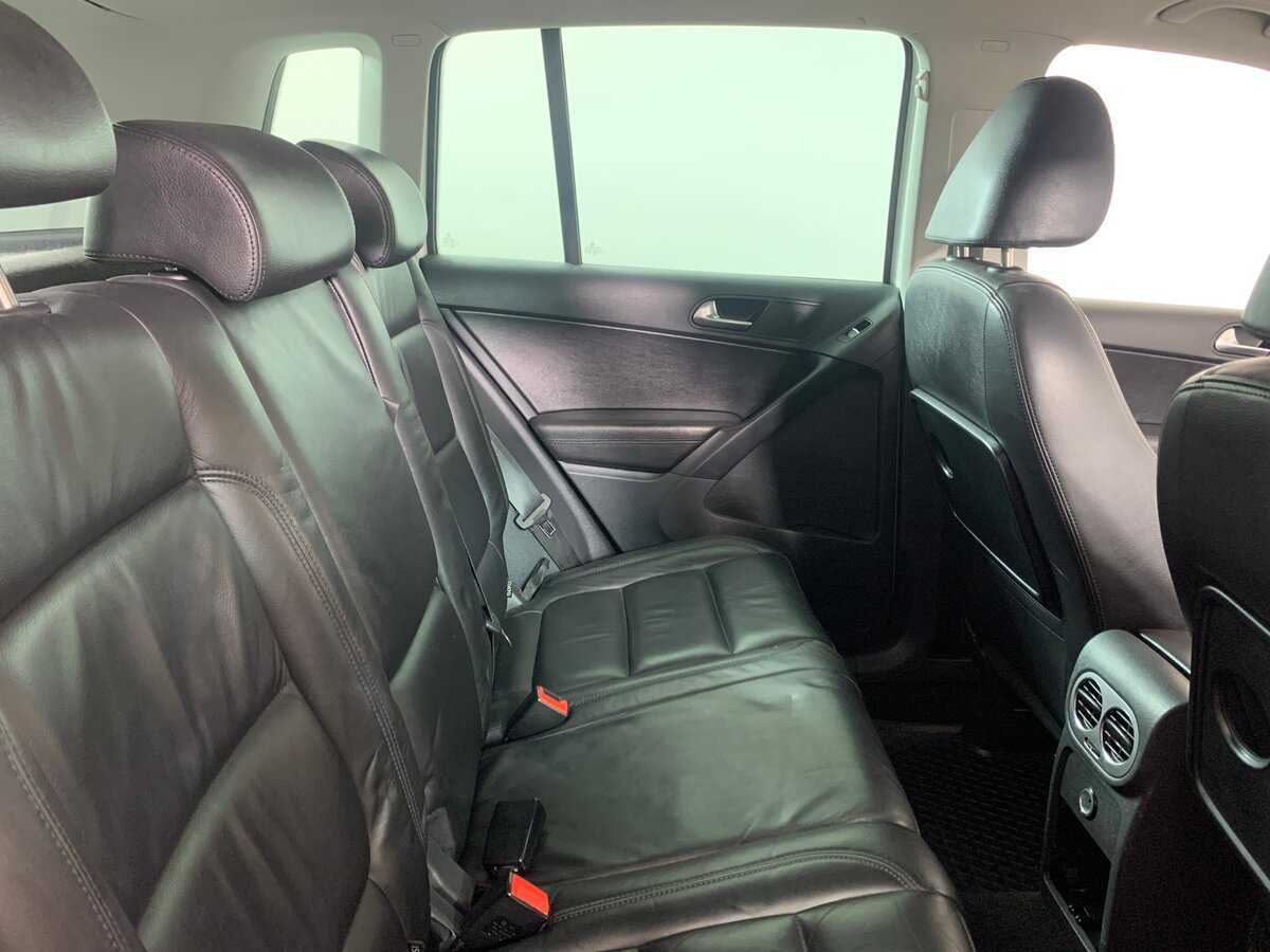 Volkswagen Tiguan с пробегом — 2010 год. Фото: #17