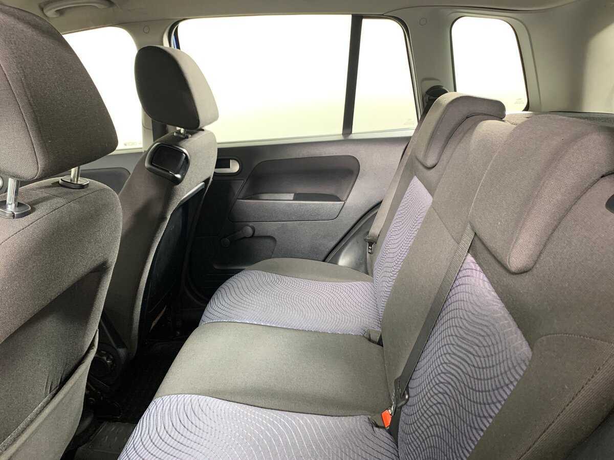 Ford Fusion с пробегом — 2007 год. Фото: #15