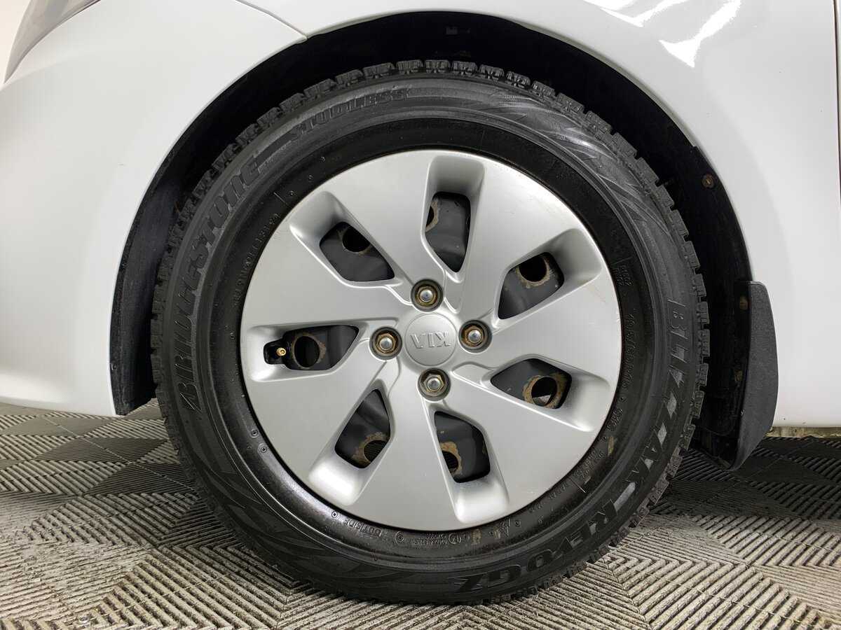 Kia Rio с пробегом — 2016 год. Фото: #8