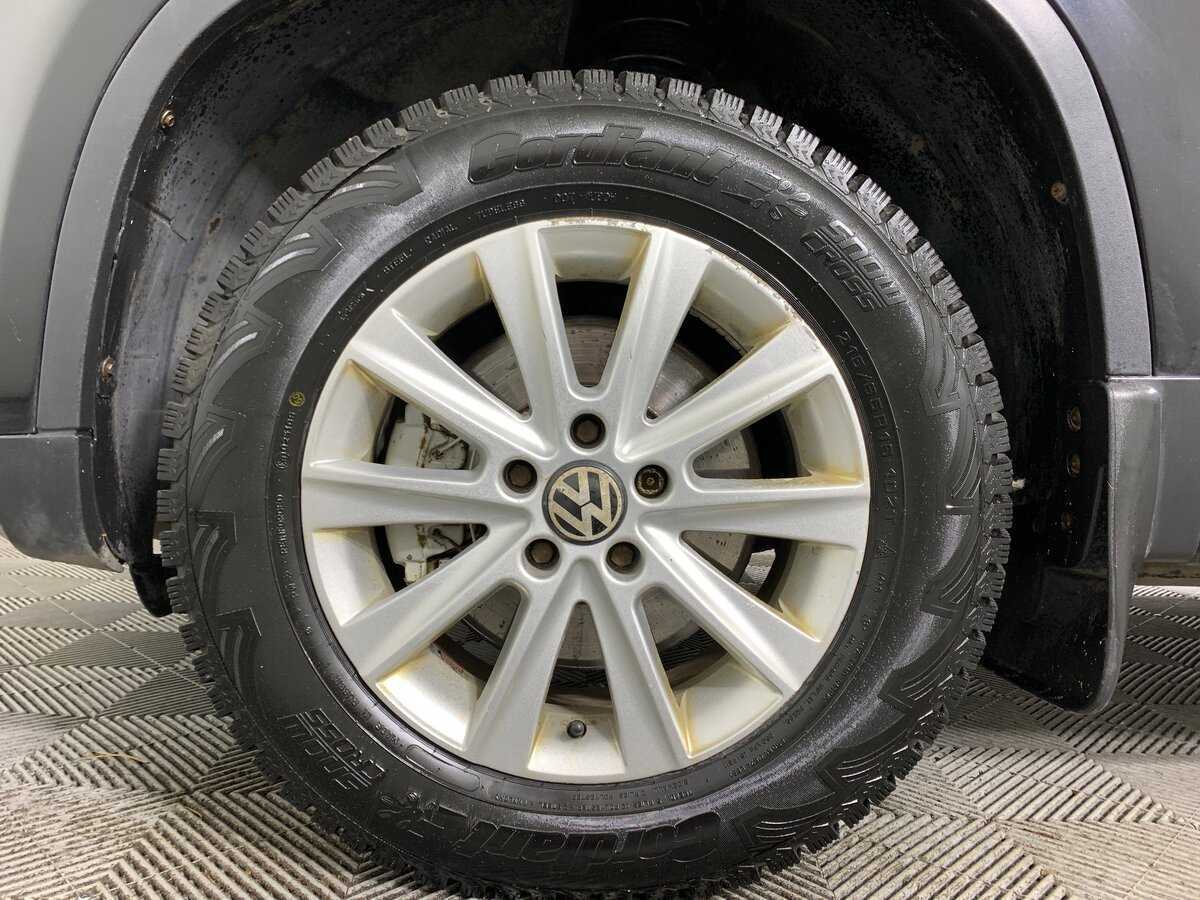 Volkswagen Tiguan с пробегом — 2010 год. Фото: #8