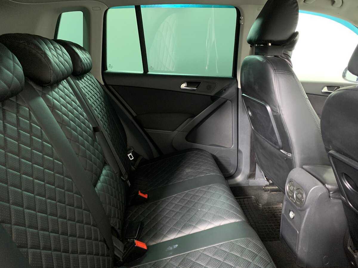 Volkswagen Tiguan с пробегом — 2010 год. Фото: #17