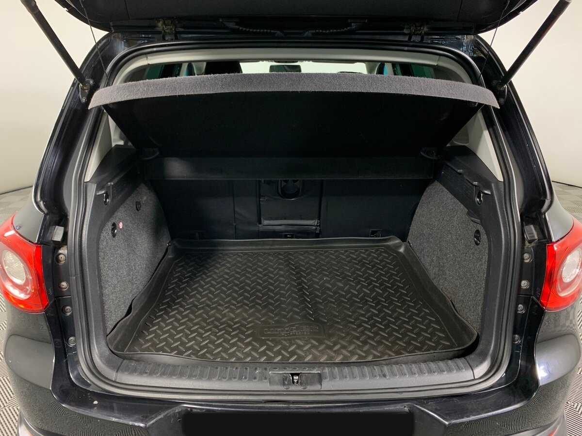 Volkswagen Tiguan с пробегом — 2010 год. Фото: #19