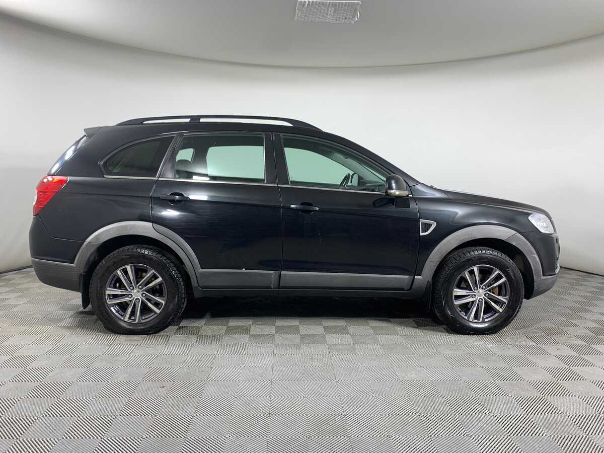 Chevrolet Captiva с пробегом — 2010 год. Фото: #3
