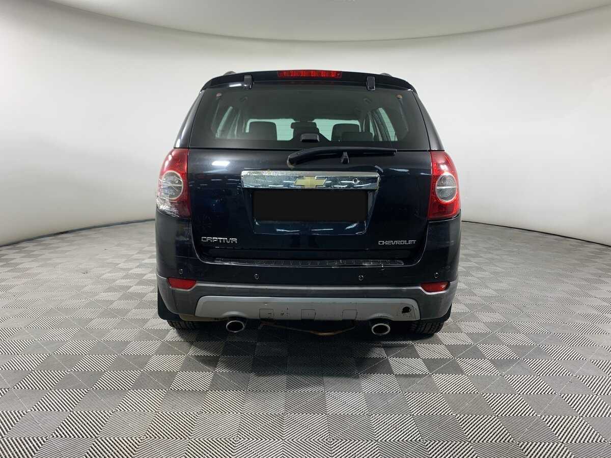 Chevrolet Captiva с пробегом — 2010 год. Фото: #5