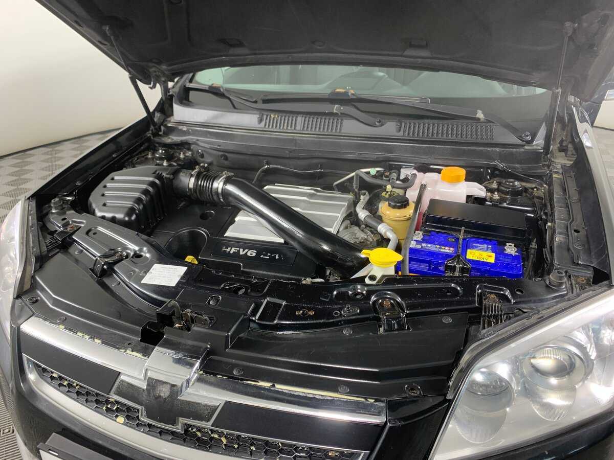 Chevrolet Captiva с пробегом — 2010 год. Фото: #10