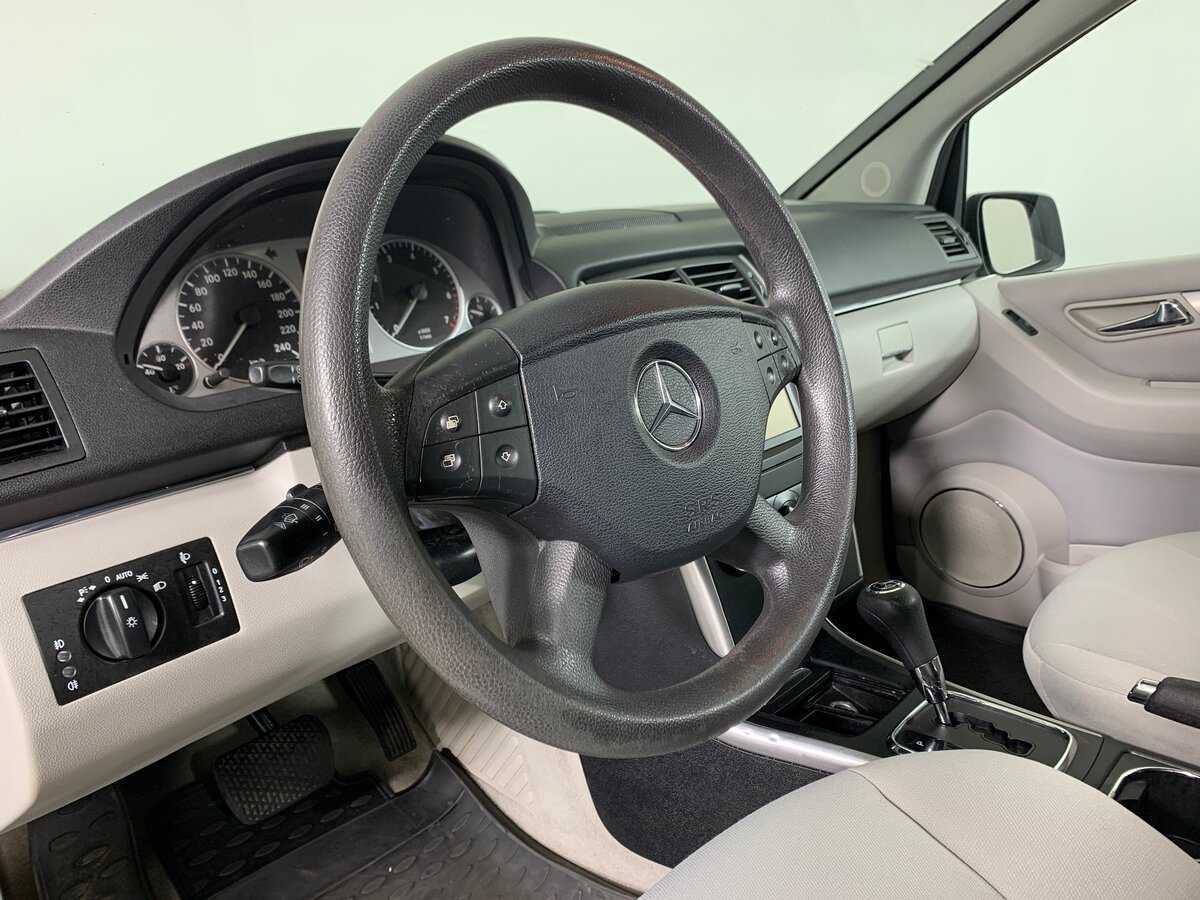 Mercedes-Benz B-Класс с пробегом — 2011 год. Фото: #10