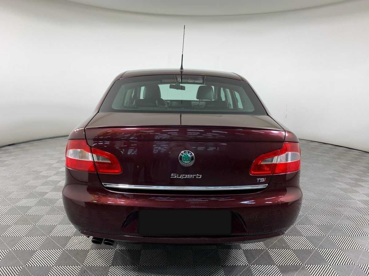 Skoda Superb с пробегом — 2009 год. Фото: #5