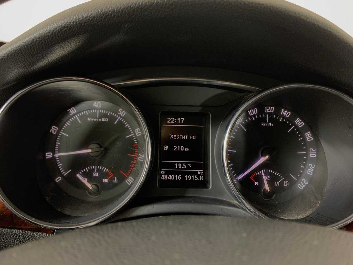 Skoda Superb с пробегом — 2009 год. Фото: #14