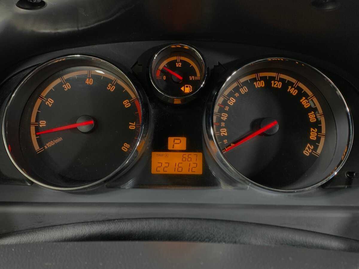 Opel Antara с пробегом — 2011 год. Фото: #14