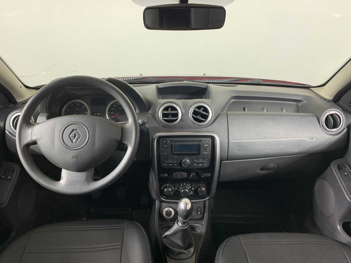 Renault Duster с пробегом — 2012 год. Фото: #12