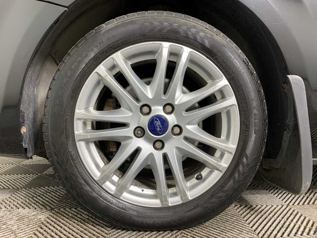 Ford Focus с пробегом — 2008 год. Фото: #9