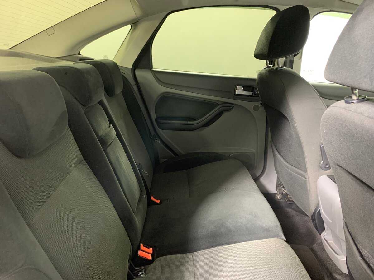 Ford Focus с пробегом — 2008 год. Фото: #17